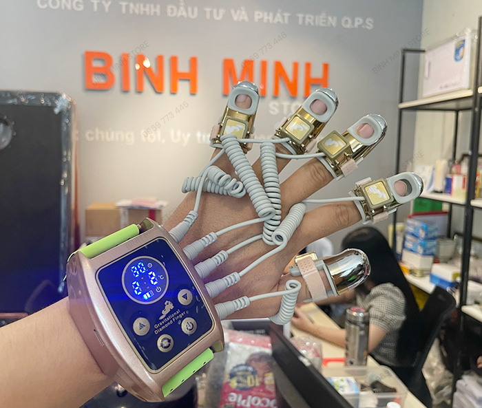 ban-tay-dien-massage-tri-lieu-chinh-hang