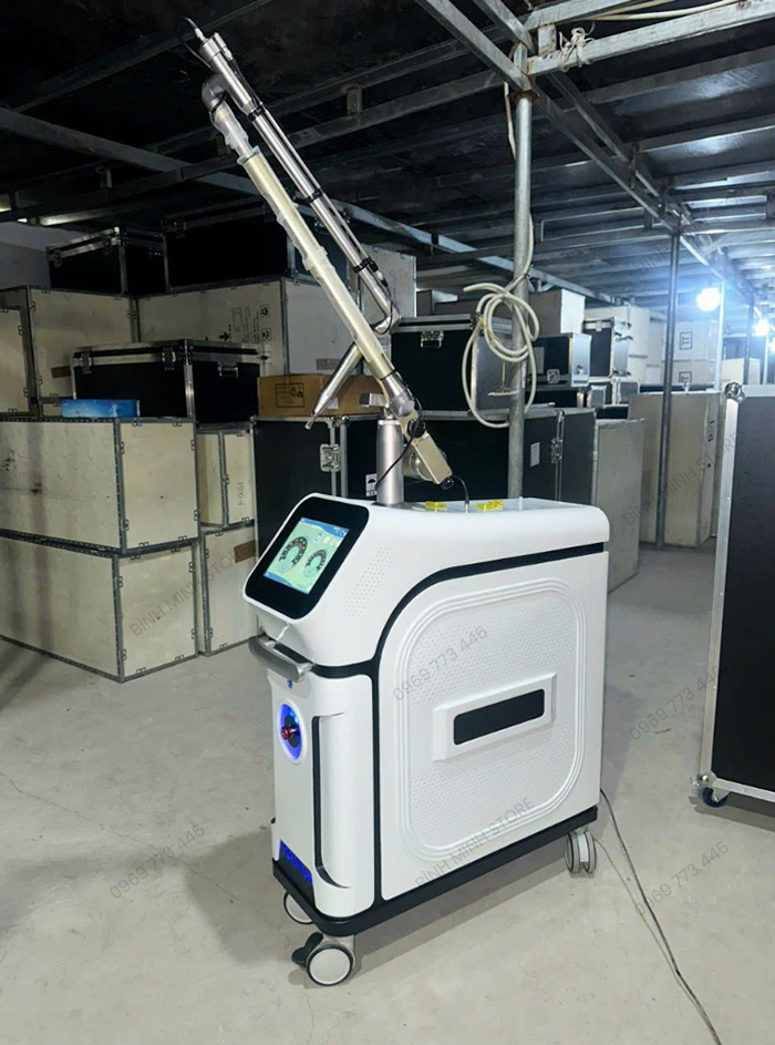 may-laser-truc-khuyu-co2-fractional-mini