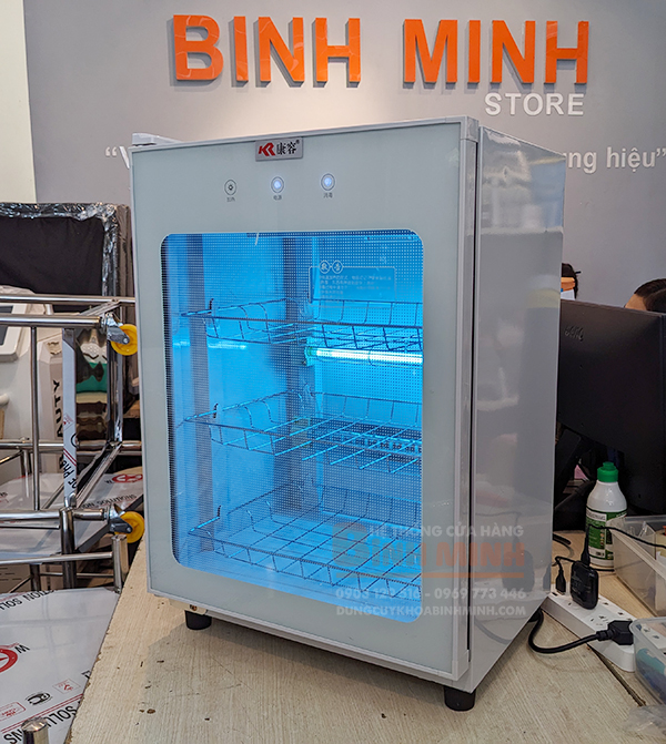 may-tiet-trung-dung-cu-tia-uv-nhiet-do-ztp-78a