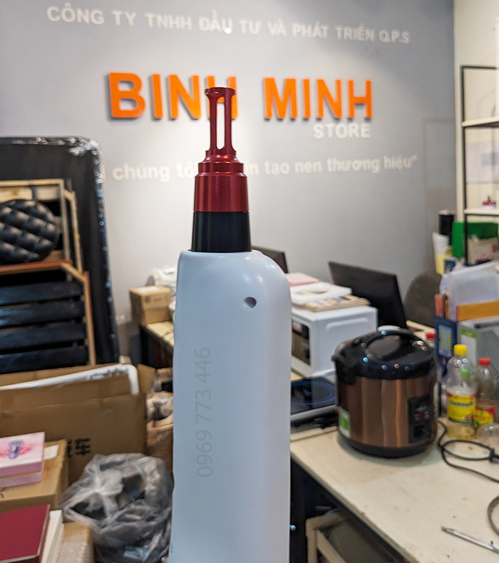 tay-cam-ban-laser-xoa-xam-fqbeauty